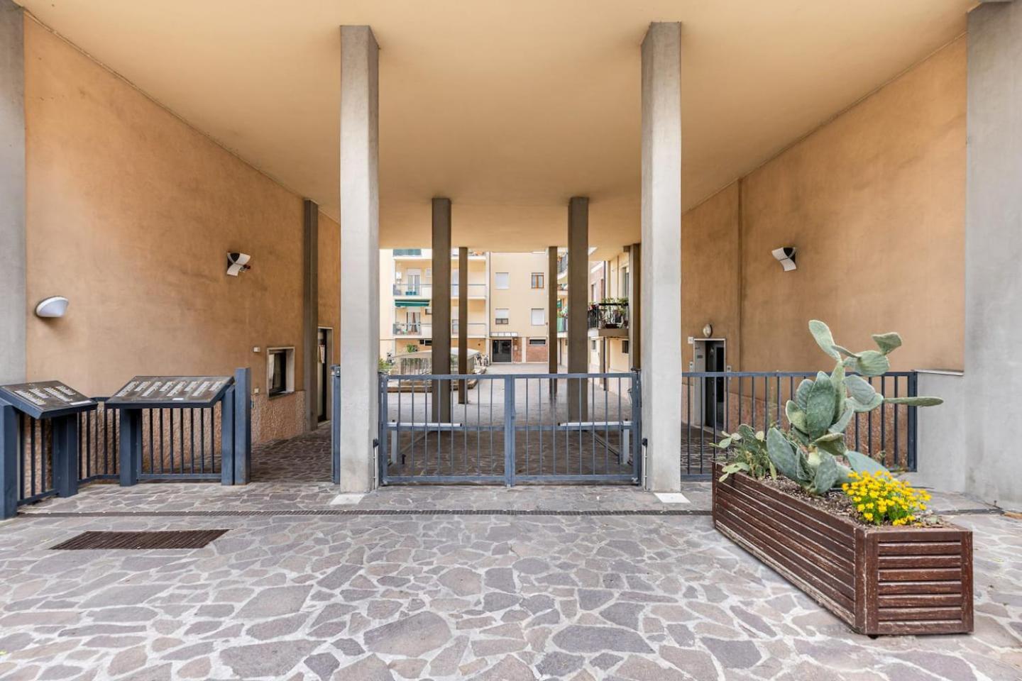 Casa Peppino Verona Apartment Exterior photo